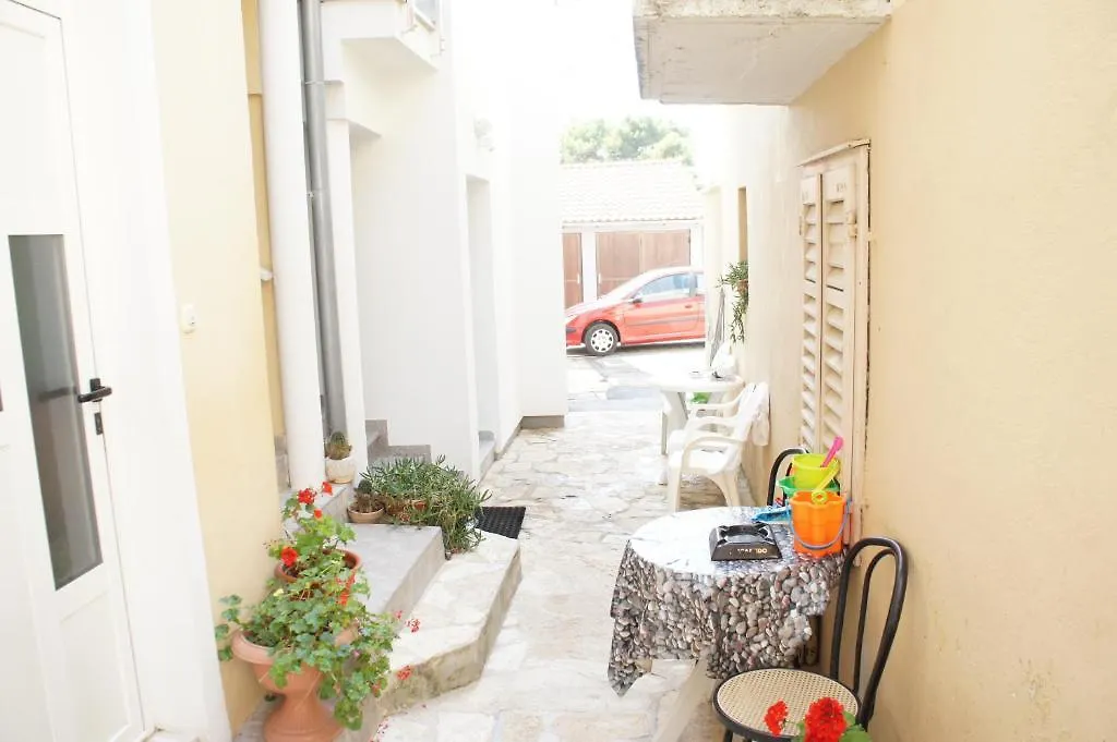 Apartments Zara